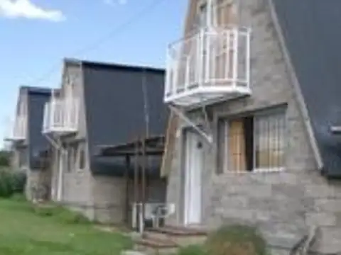 VENTA COMPLEJO DE 3 CABAÑAS