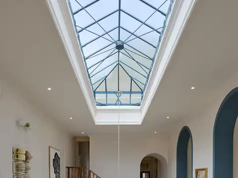 Casa 6 ambientes con 2 baños