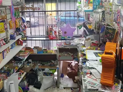 Local en Venta en Jose Leon Suarez, USD 50.000