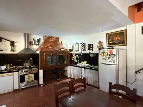 Casa en Venta con 7 cocheras