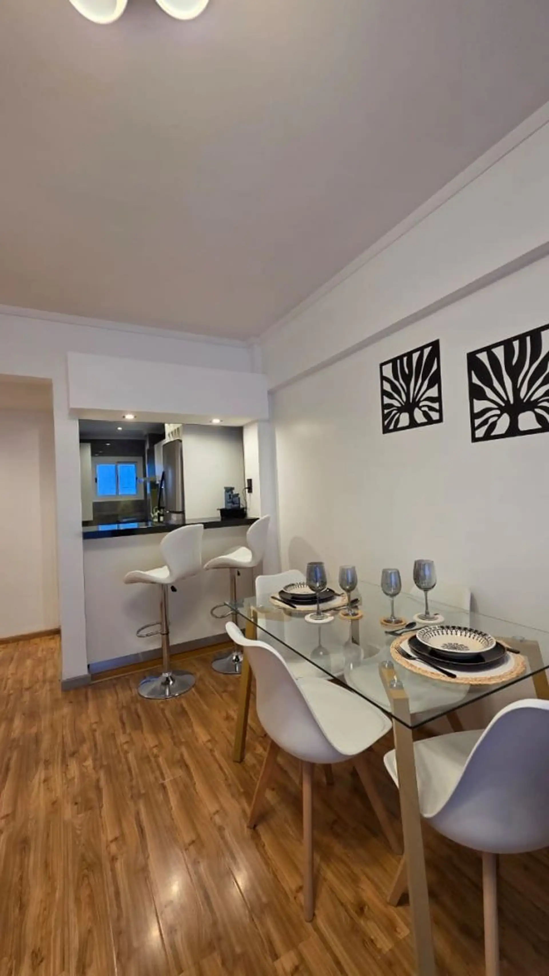 Venta Departamento 3 Ambientes a la Calle con Balcón