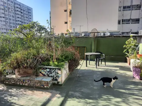 Excelente PH 1 piso por escalera sin expensas, 4 amb impecable, super luminoso, gran terraza