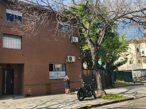 MUY LINDO PH 1ER PISO AL FRENTE