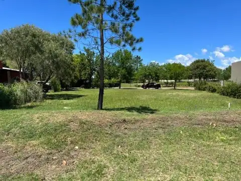 Terreno en Venta en Altos Del Bosque, USD 21.000