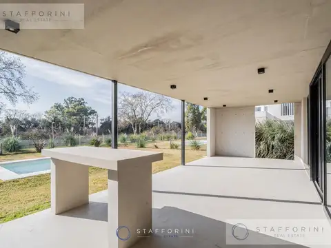 Casa en Alquiler de 3 dormitorios