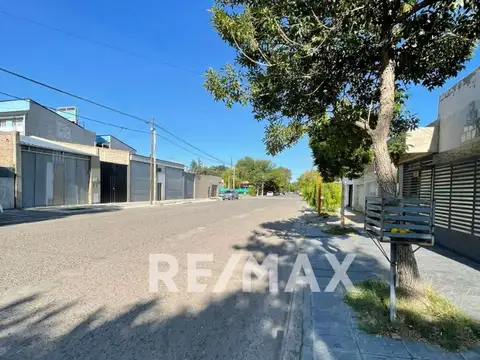 Casa 2 ambientes con 1 baño