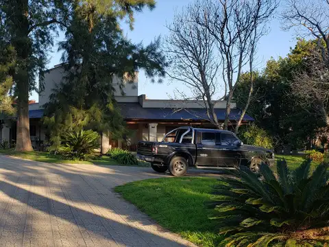 Chacras de Open Door casa en venta lote 3200 m2