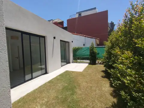 Impecable PH a estrenar, San Isidro 3 amb con jardín