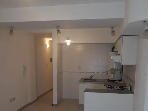 MONOAMBIENTE CON BALCÓN - ZONA FACULTADES