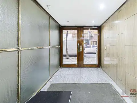 VENTA 4 AMB al fte con calcon, 2 baños, exc estado y ubicacion