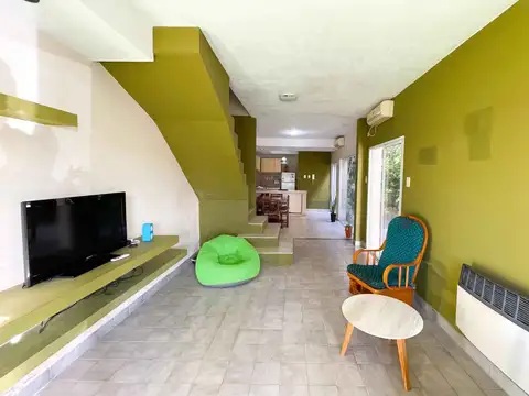 Casa 5 ambientes con 1 baño