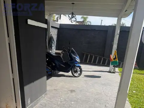 Casa 4 ambientes con 1 baño