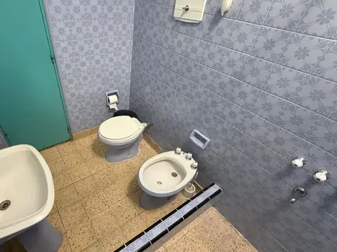 CASA 3 AMB EN VENTA EN BOULOGNE CON PATIO DEPOSITO
