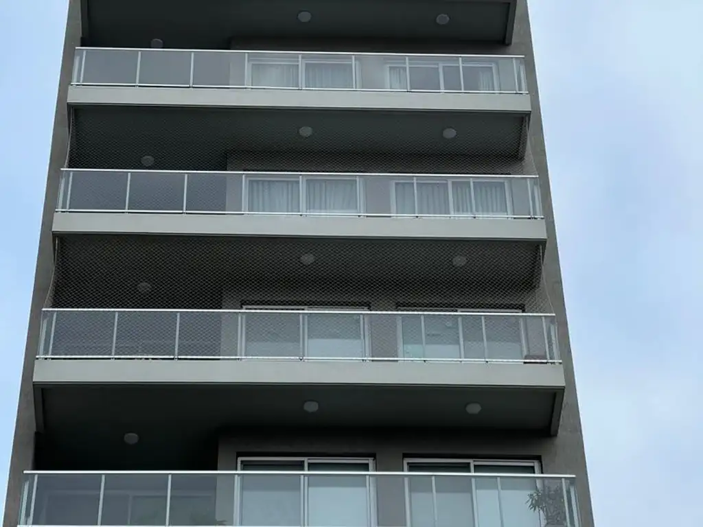 MONTES DE OCA 1005 de 1 Dormitorios