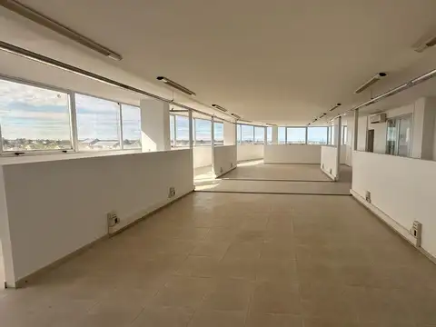 Alquiler Oficina en Dolores 200 m2 luminoso