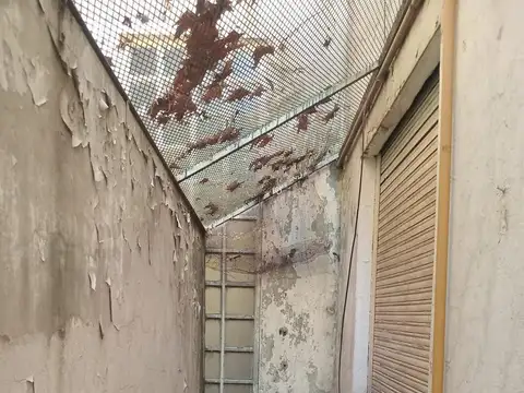 Depto Tipo Casa en Venta 50 años