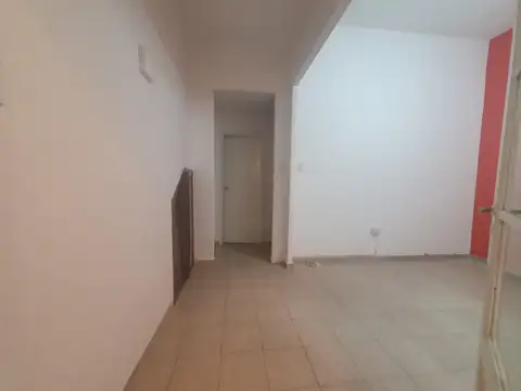 Depto Tipo Casa en Alquiler de 3 ambientes