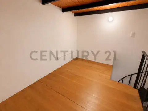 Larroque 1400, Piso 0