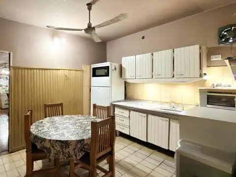Casa 4 ambientes con 1 baño