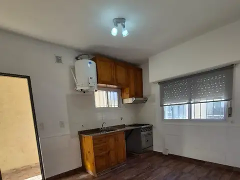 Depto Tipo Casa en Alquiler de 2 ambientes