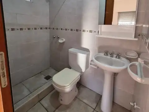 Depto Tipo Casa 2 ambientes con 1 baño