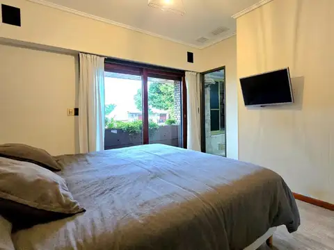 CHALET 5 AMB PISCINA  MAS PH 3 AMB  LOTE PROPIO