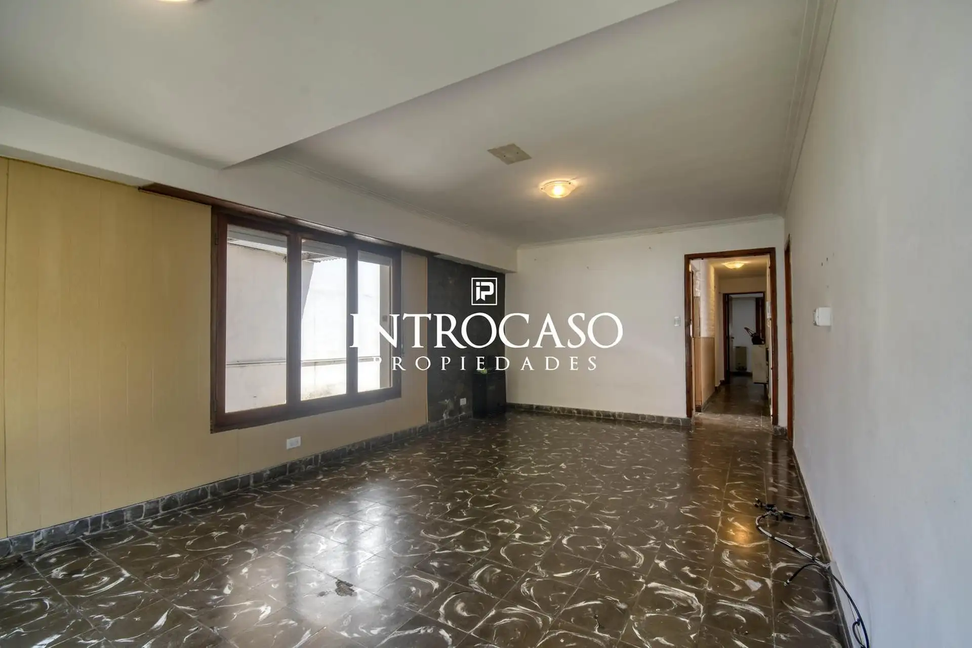 Venta Casa 4 Ambientes Dos Departamento al fondo