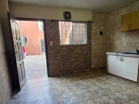 Depto Tipo Casa en Alquiler de 2 ambientes