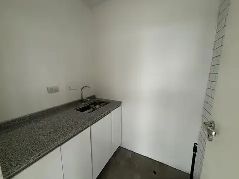 Oficina en Venta al Este