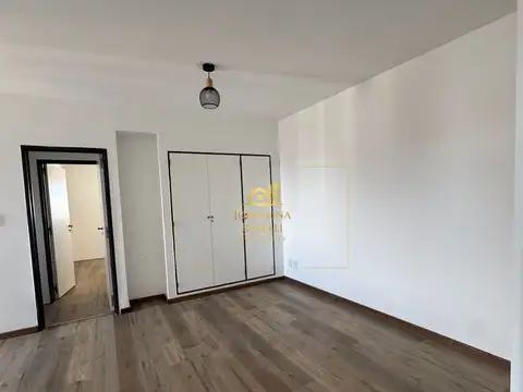 ALQUILER EN MICRO CENTRO PISO 10 DOS DORMITORIOS