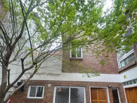 Duplex 2 ambientes, bajas expensas.