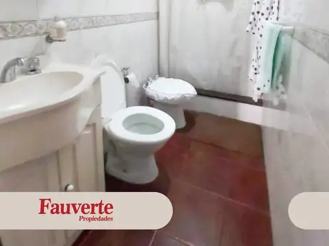 Depto Tipo Casa en Venta en Ramos Mejia, USD 73.000