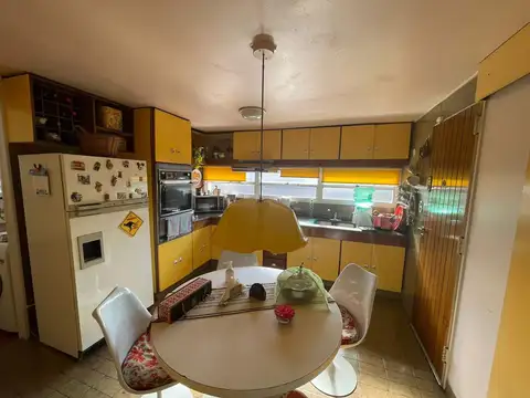 Excelente Casa 5 Amb - 235 m² Cub. s/Lote 506 m² - SOLO USO COMERCIAL/PROFESIONAL - S.Justo (Ctro)