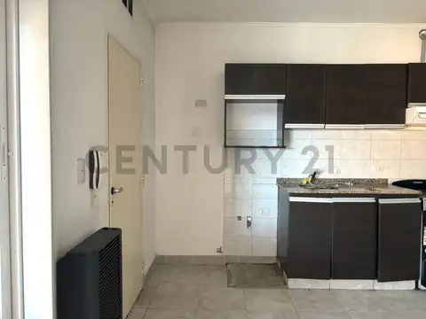 Santa Fe 1400, Piso 1