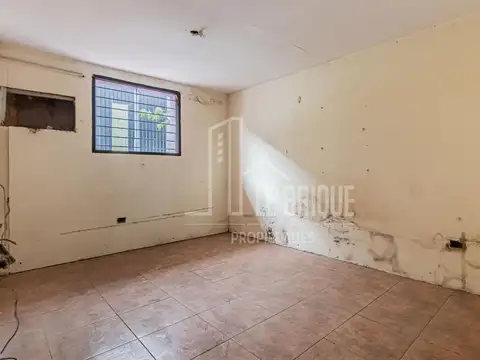 Excelente Local de 17.5x21 - Le Brique Propiedades