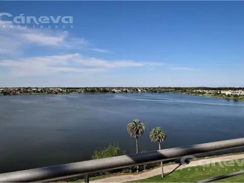 Departamento 1 dormitorio vista al lago en Vila Vela