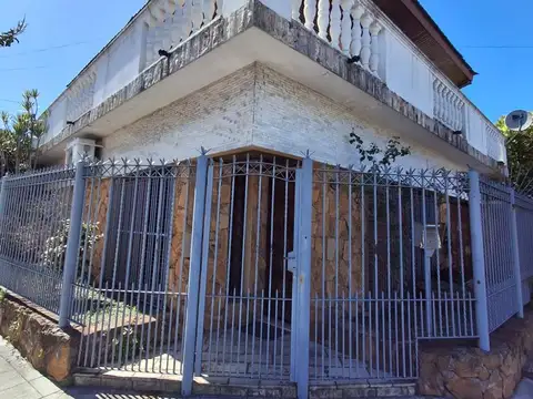 Manuela Pedraza 1400