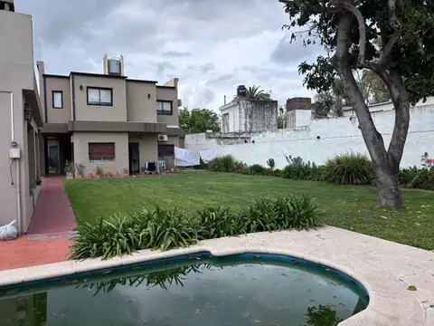 CASA EN VENTA EN PERGAMINO CON PILETA