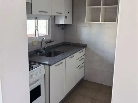 Departamento en Alquiler en Centro, $ 600.000