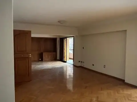 Departamento en Alquiler con 2 cocheras