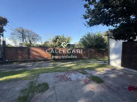 Casa 3 ambientes con 2 baños