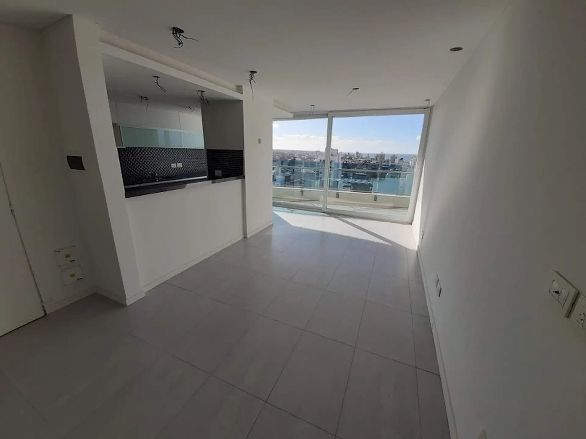 Semipiso 2 amb a estrenar 68m² con cochera opcional — La Perla Sur