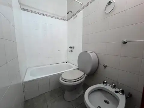 Depto Tipo Casa en Alquiler al Este