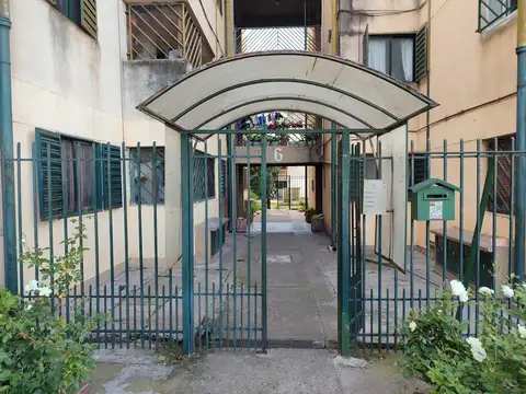 Avenida Armada Argentina, Grupo 208, Block G, Departamento 15