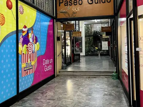 Local en  Alquiler en Montevideo 1612- Recoleta- Caba