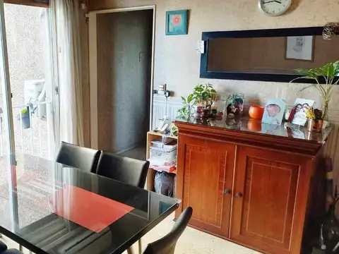 Carlos Pellegrini 100