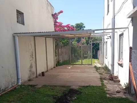 Depto Tipo Casa en Alquiler 50 años