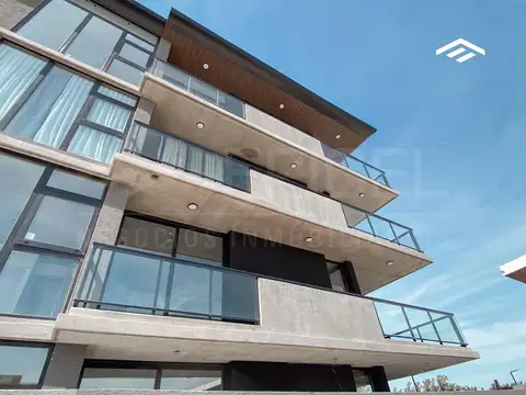 2 amb a estrenar - Dharma Canning