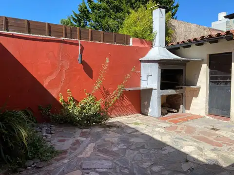 ALQUILER 12 MESES I PH 3 AMB I PATIO I PARRILLA I COCHERA