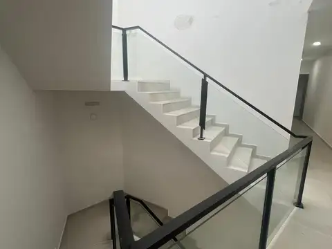 VENTA COMPLEJO DEPARTAMENTO 3 AMBIENTES TERRAZA PRIVADA ITUZAINGO NORTE